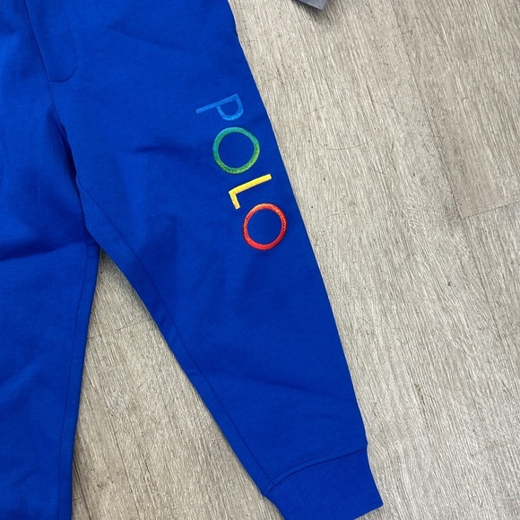 Polo by Ralph Lauren
Toddler and Little Boys Ombre-Logo Double-Knit Jogger Pants - Picture 4 of 6